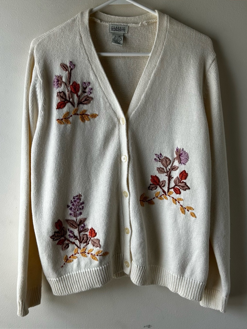 Vintage Cottagecore Classic Elements Embroidered V-Neck Cardigan Sweater Floral